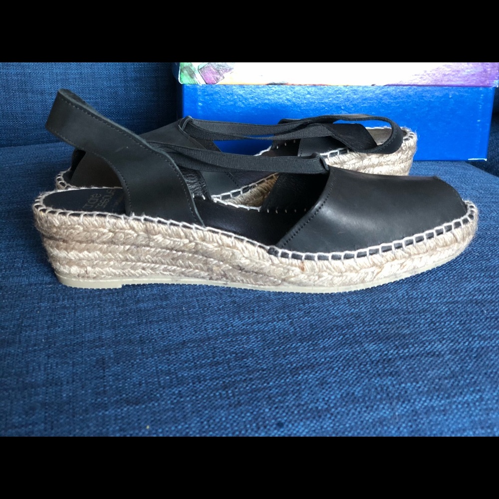 Andre Assous leather espadrilles